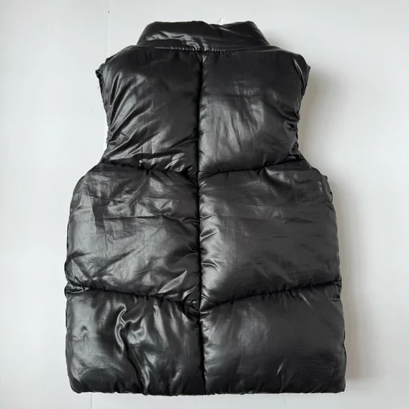 River Island Girls Shiny Black Puffer Vest Size 4-5Y - Picture 6 of 6